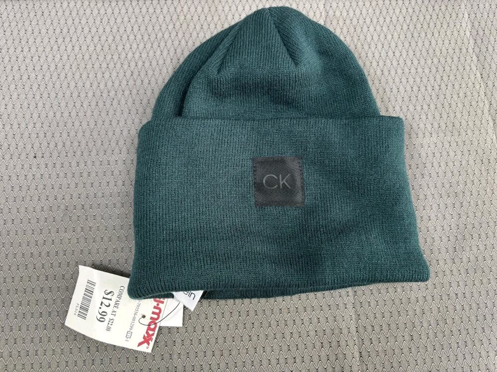 Calvin Klein Women's Logo Cuffed Beanie Green A2KH7086 NEW